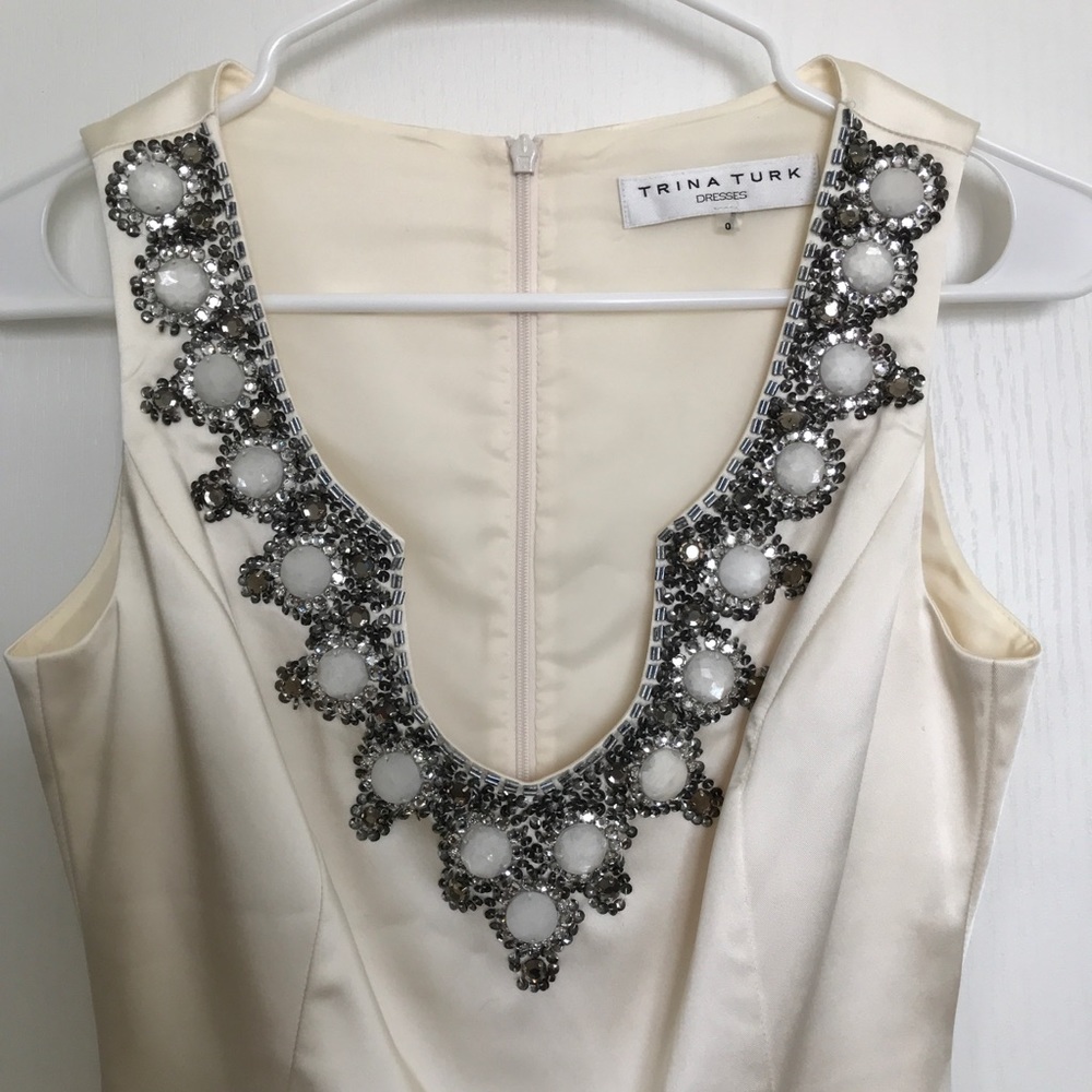 Trina Turk White Sleeveless Beaded Neck Dress 0 - Picture 2 of 8